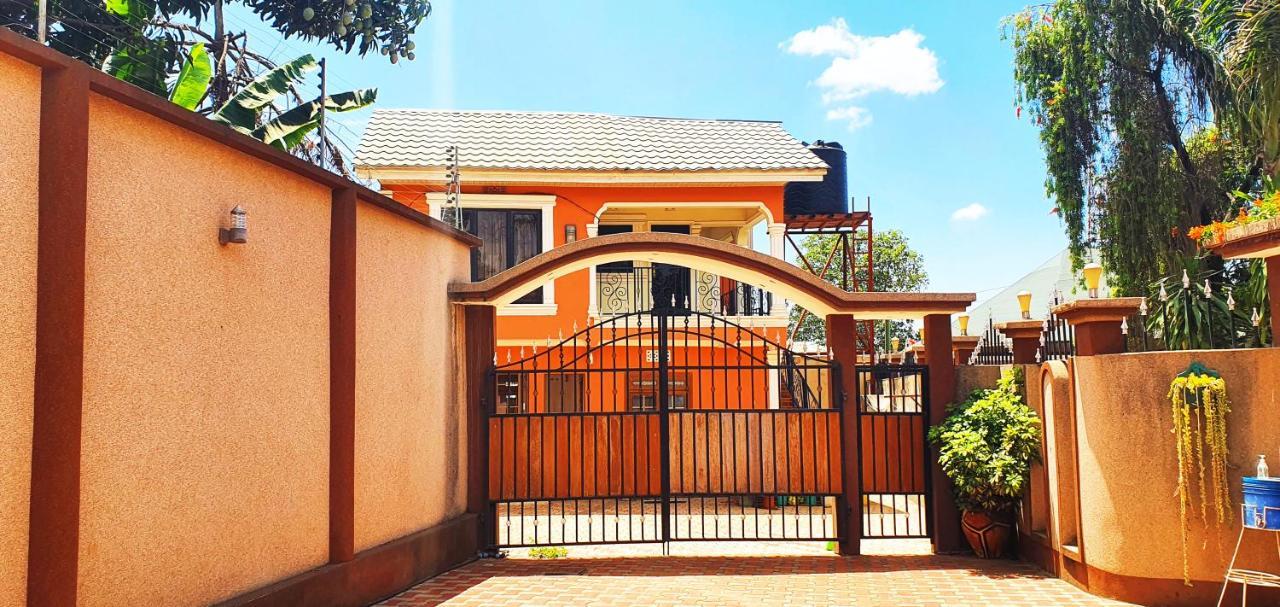 Goodhope 3-Bedroom Vacation Rental Аруша Екстер'єр фото